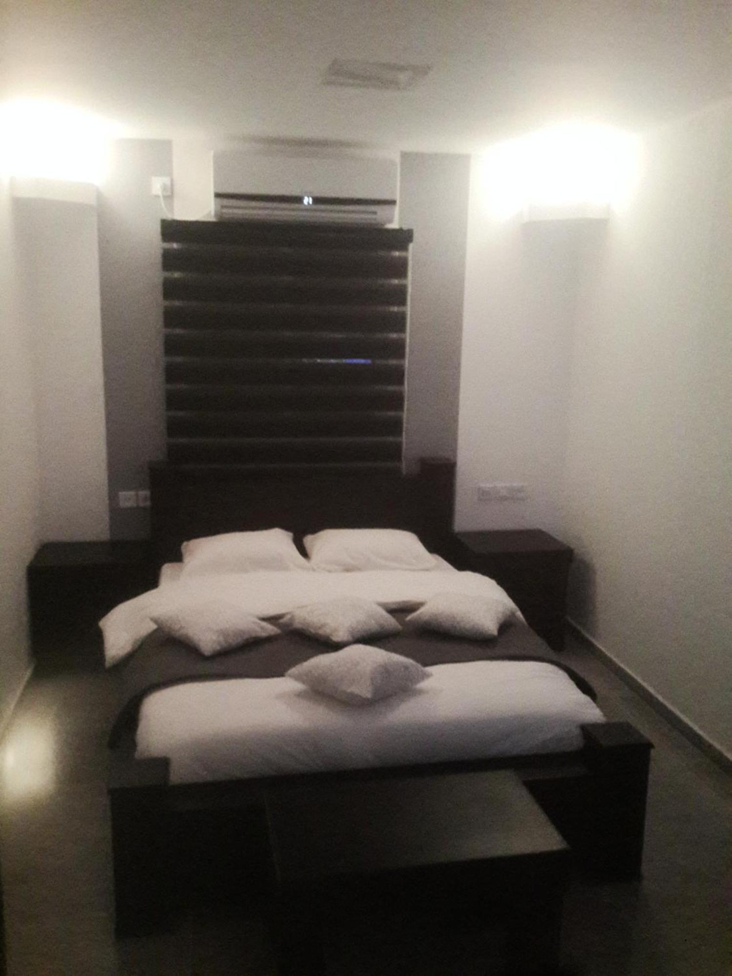 City Apartments Eilat Room photo